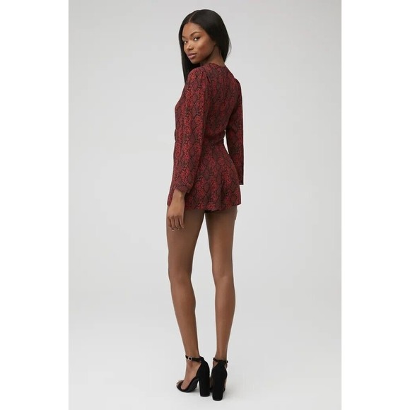 Blue Life Planet Red Jelena Romper - Picture 4 of 10